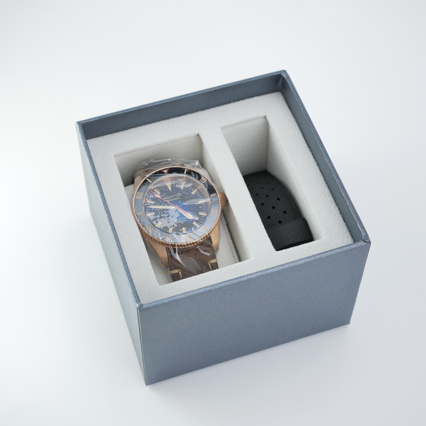 Aquatico Bronze Sea Star Automatic Men's Watch Black Dial / Black Bezel