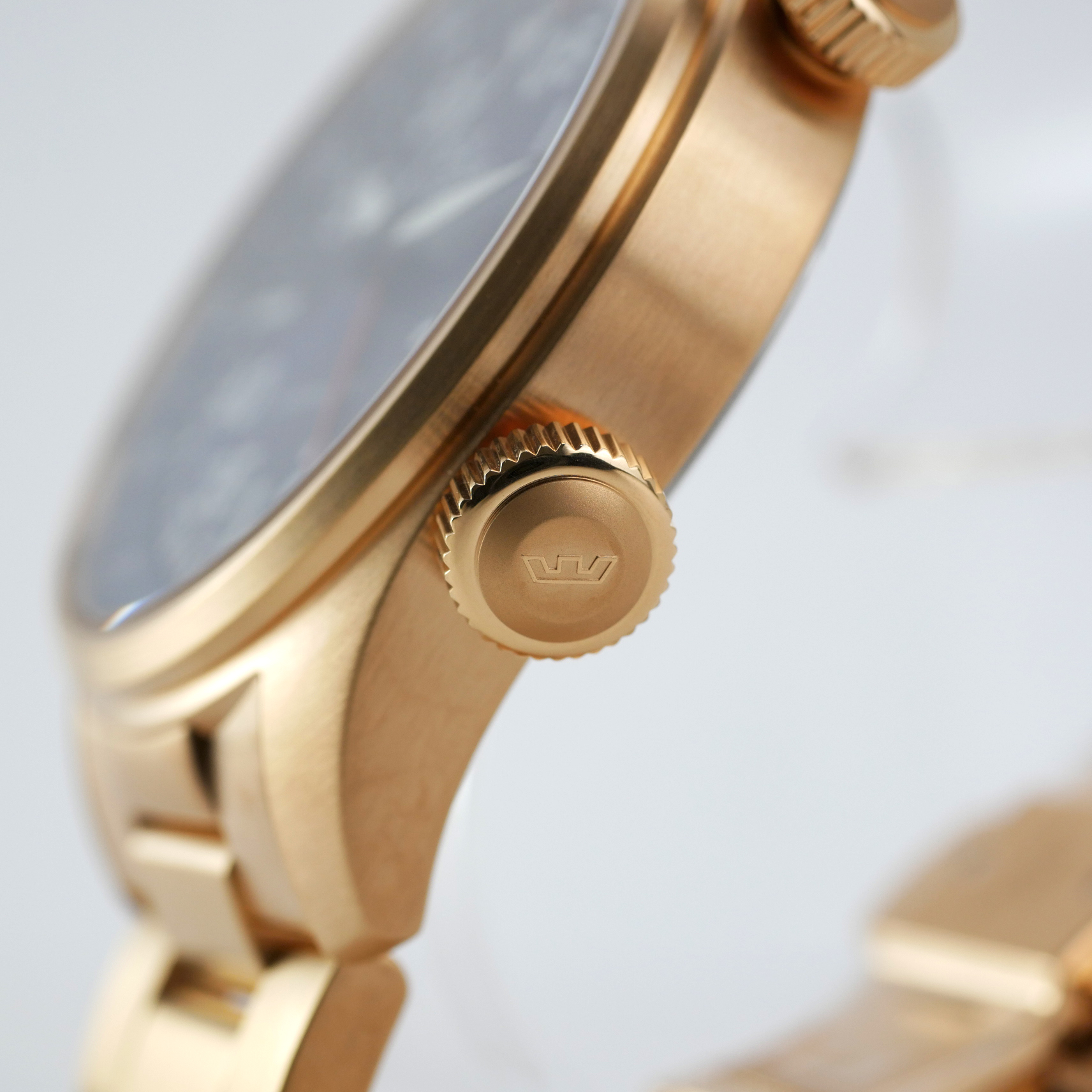 Glycine Airpilot Dual Time Chronograph Swiss Men's Watch Blue Dial GL0368