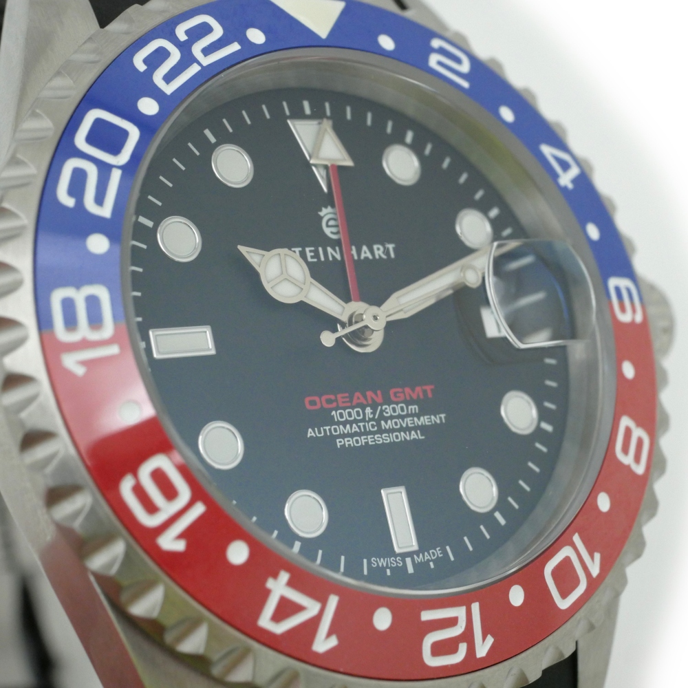 Steinhart Ocean One GMT BLUE-RED. 2 Ceramic Men's Diver Watch Silicone 103-1100