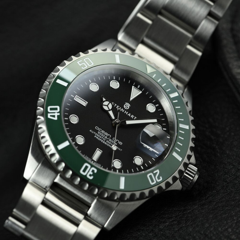 Steinhart Ocean 39 GREEN Ceramic Automatic Men's Diver Watch Green Bezel / Black Dial 103-1044