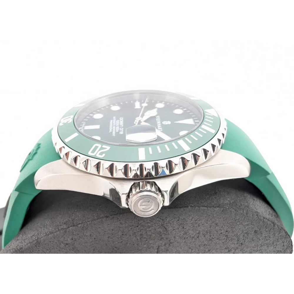 Steinhart Ocean 39 DOUBLE-GREEN Automatic Swiss Diver Watch Silicone 103-1065