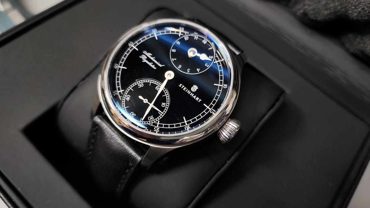 Steinhart Marine Mechanical Regulator Black Handwinding Luxury Swiss Men's Watch 105-0640