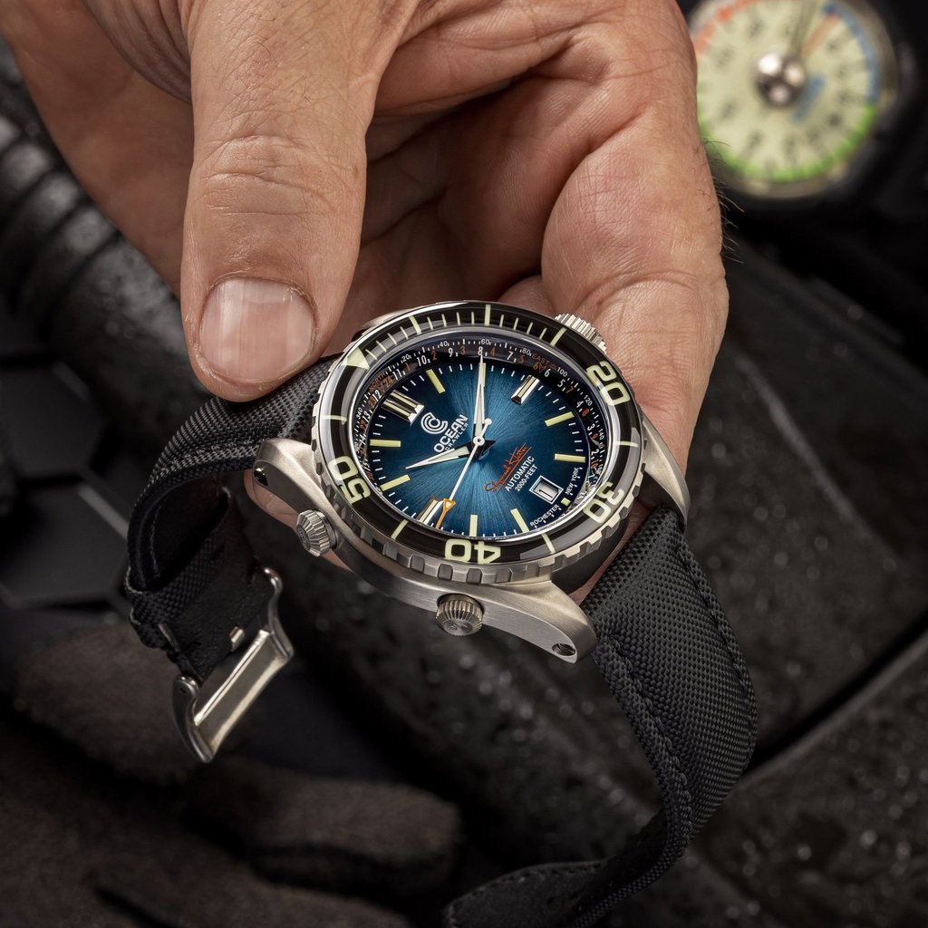 Ocean Crawler Navigator Diver Men's Watch 45mm Blue Dial